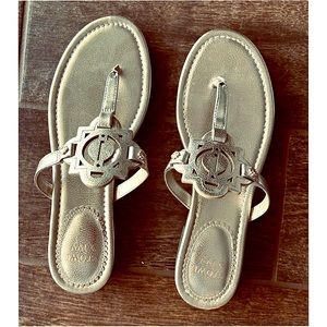Crown & Ivy Metallic Gold Thong Sandal - Size 10